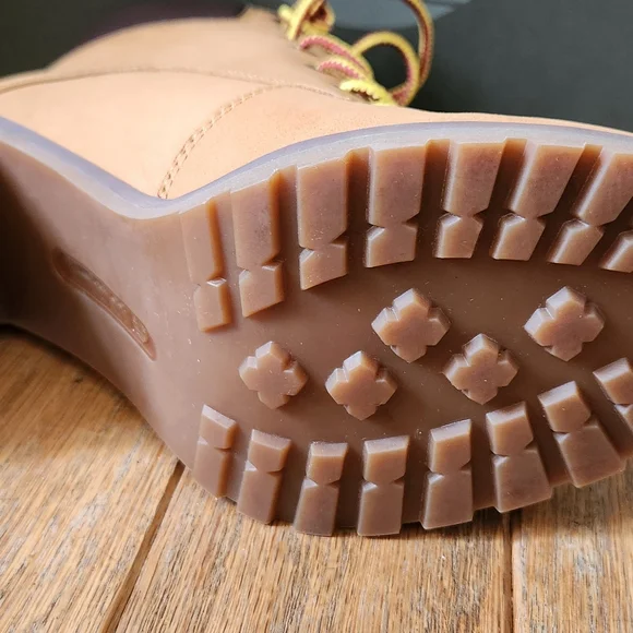 Timberland Women's Brown Lace-Up Boots - Picture 4 of 5